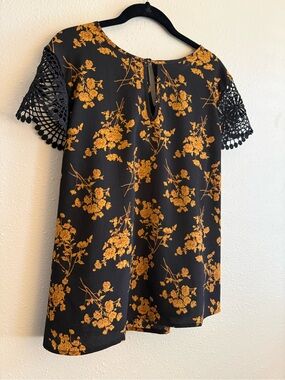 SHEIN Black Top with Mustard Floral Print and Crochet Sleeves ($6 with bundle)